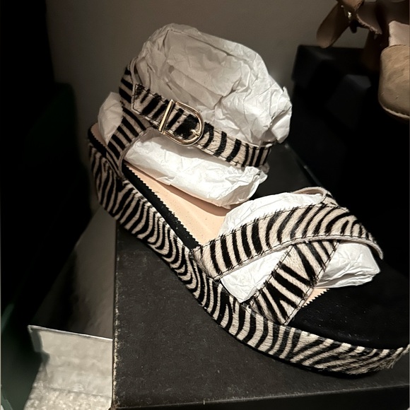 J. Crew Zebra print haircalf wedge sandals size 9 - Picture 2 of 5
